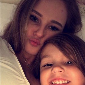 Meet your Posher, Virginia